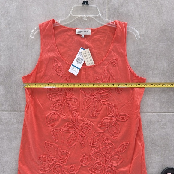 NWT Jones of New York Sport Women's Coral Tank Top w/Embroidered Floral Appliqué - Picture 9 of 9